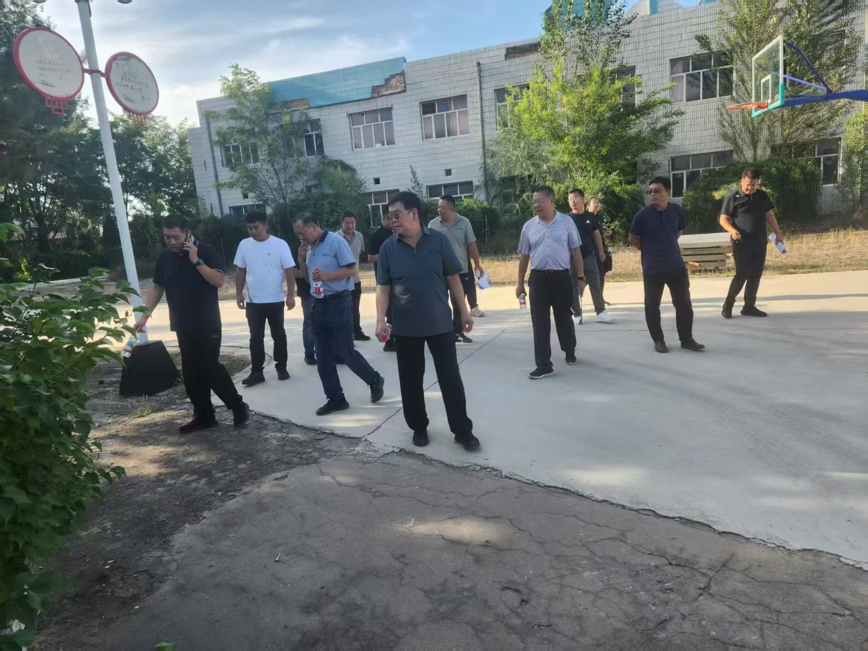 潍坊市自结纹塑胶跑道混合型塑胶跑道 - 厂家